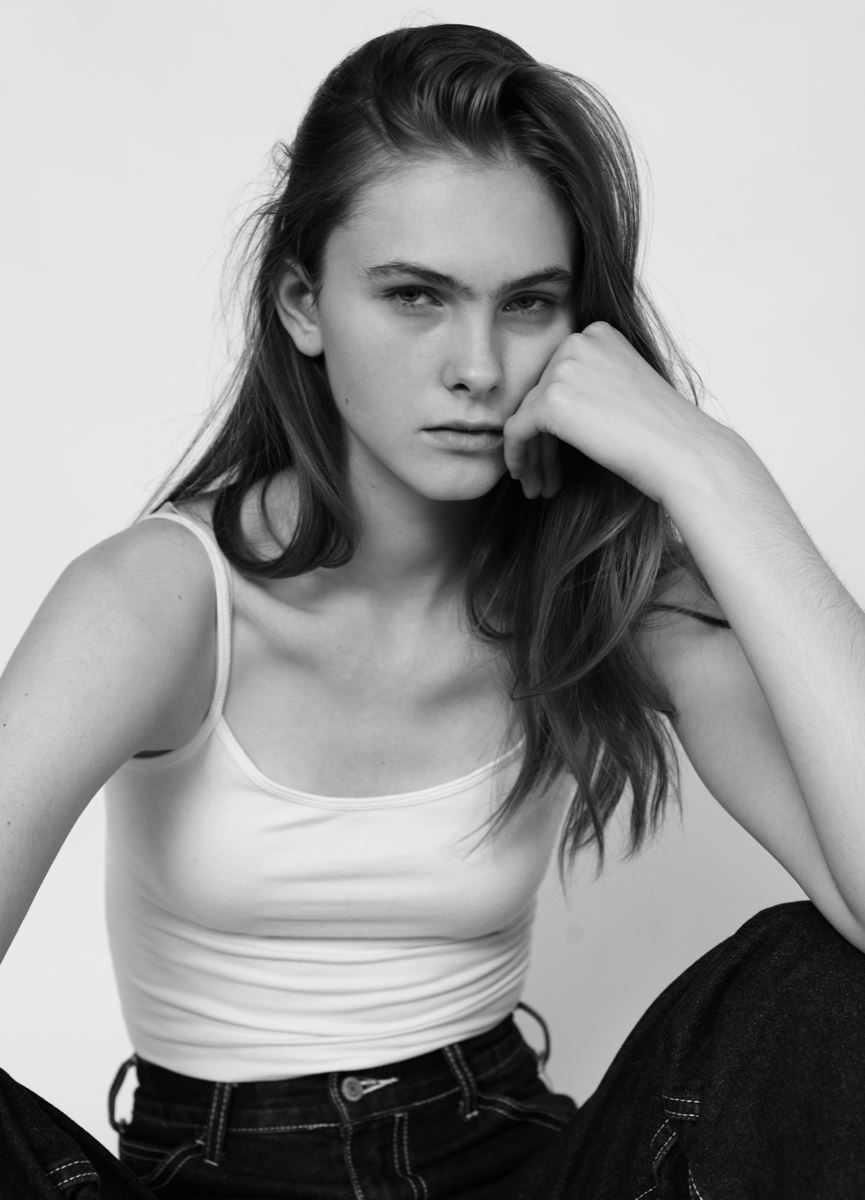 Taylor Reeves - Models - Lizbell Agency